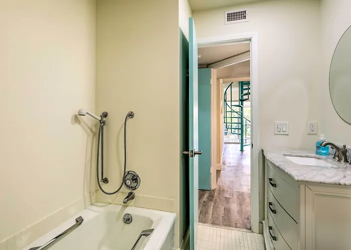 Vakantiehuis Tropical Waterfront Home: Location! Clearwater Beach